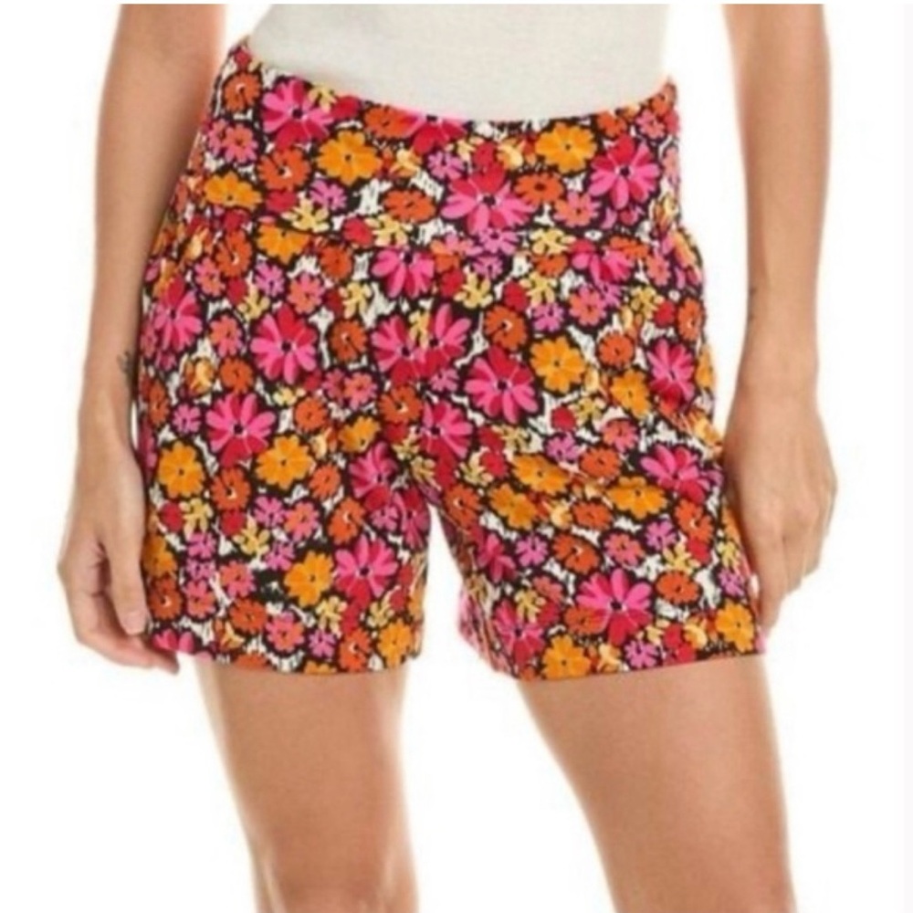 🌼 Cabi Field of Daisies High-Waisted Shorts – Size M